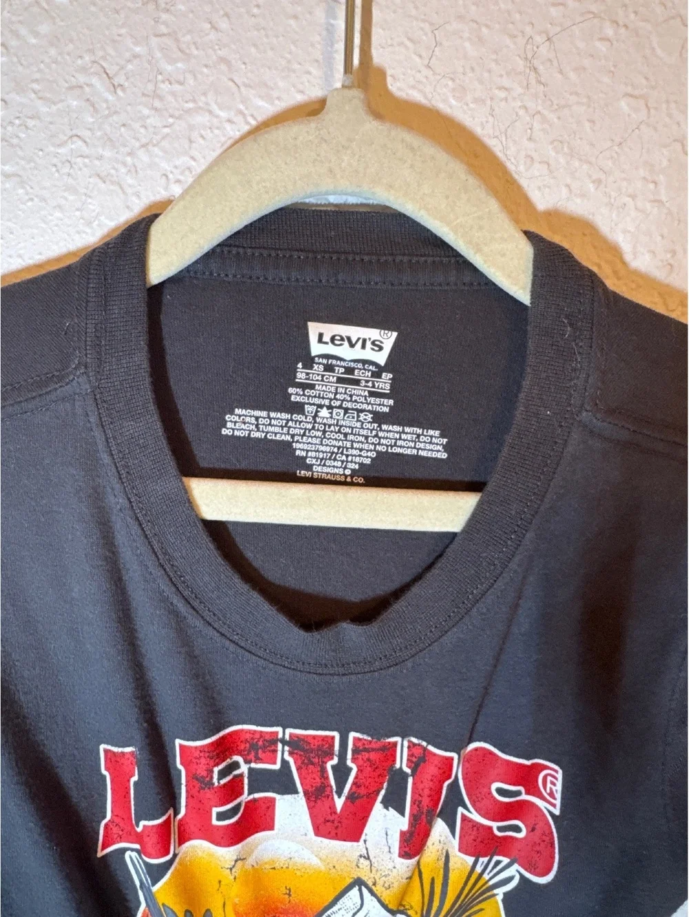 Levi’s Eagle Graphic T-Shirt Gray XS (4 Years)